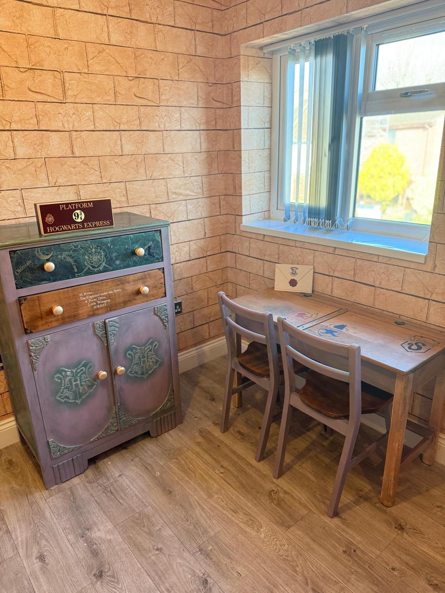 Potters Hideout- 2 Bedroom 2 Bathroom Apartment Watford  Exteriör bild