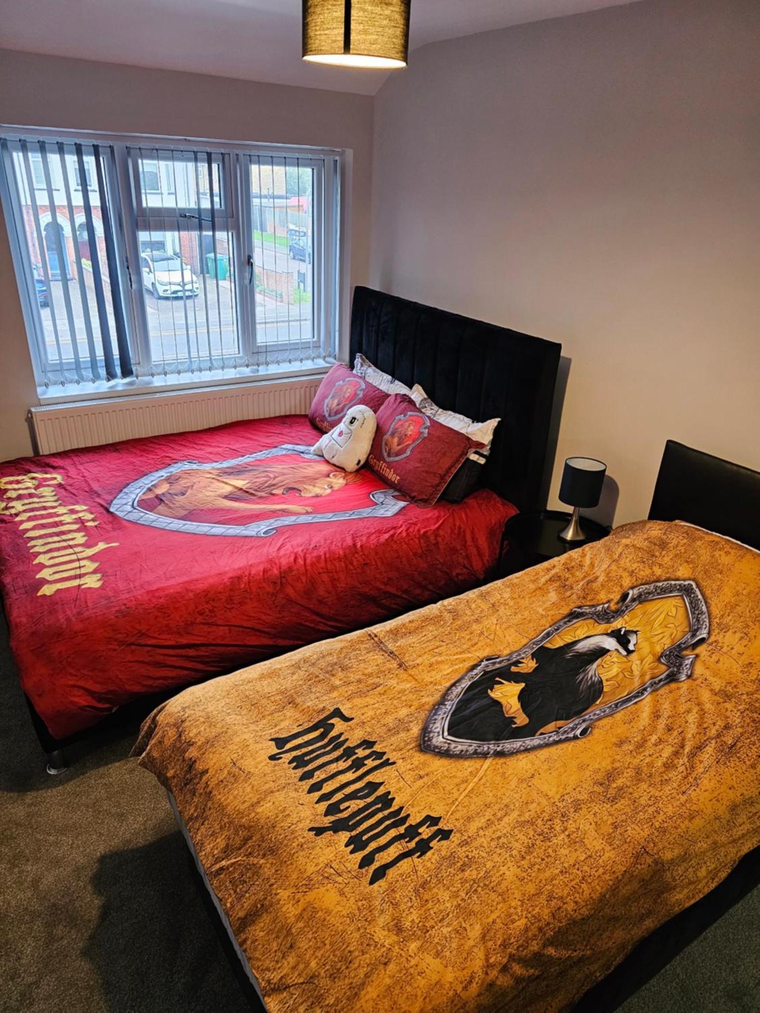 Potters Hideout- 2 Bedroom 2 Bathroom Apartment Watford  Exteriör bild