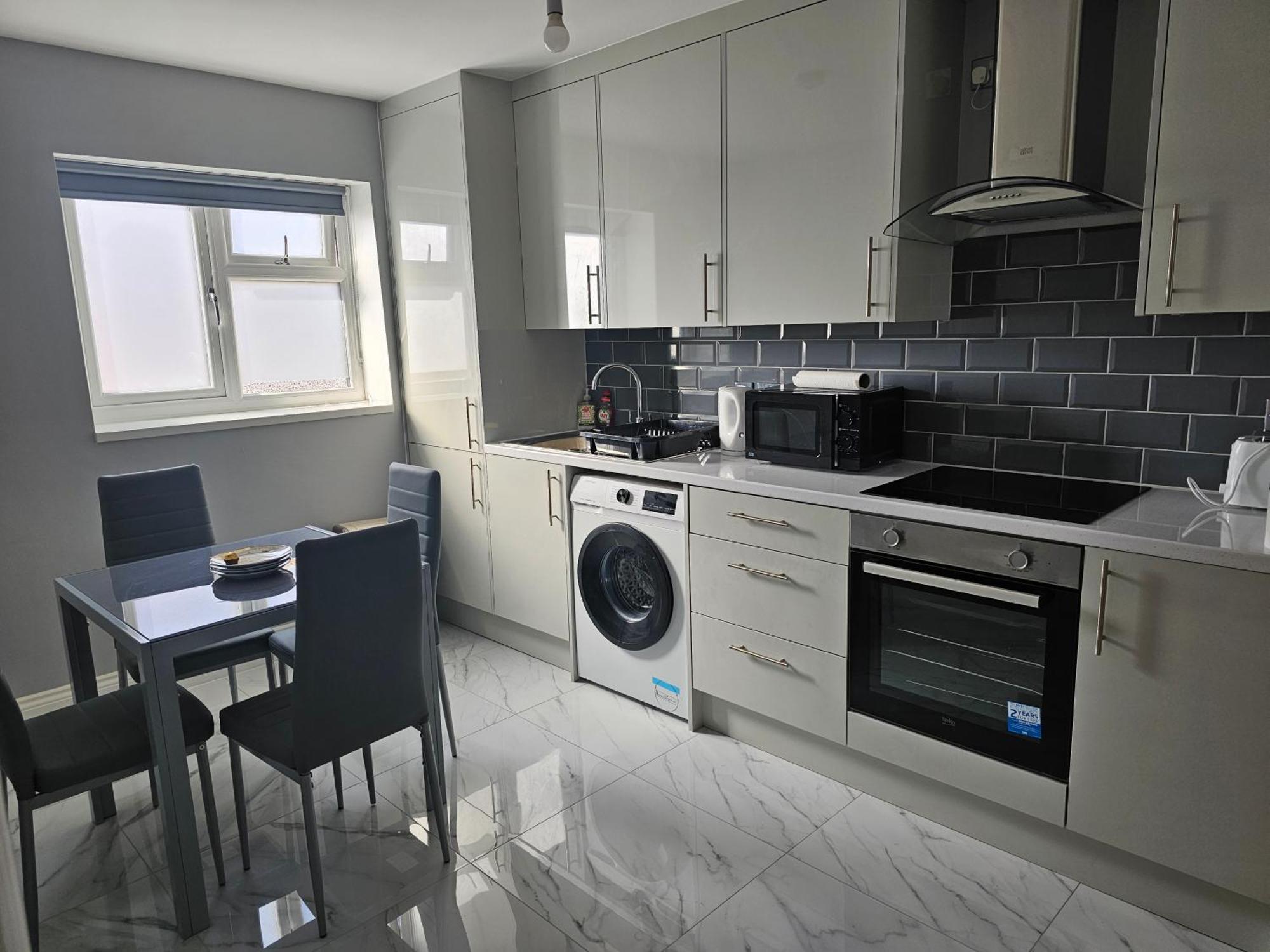 Potters Hideout- 2 Bedroom 2 Bathroom Apartment Watford  Exteriör bild